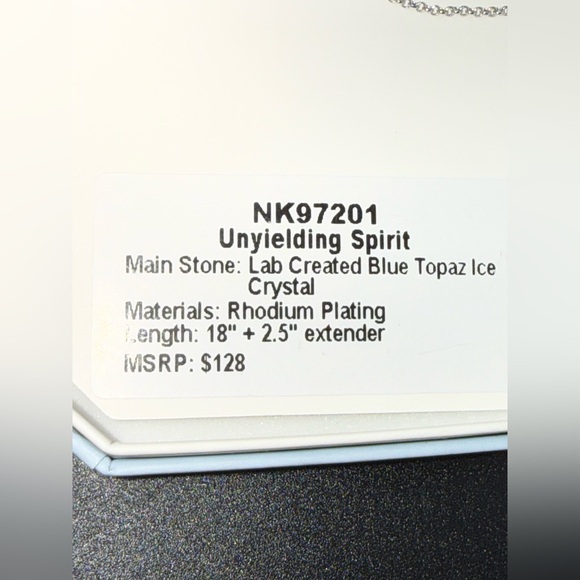 Bomb party blue topaz ice crystal set. Necklace and earrings. Great gift idea !! - Picture 4 of 7